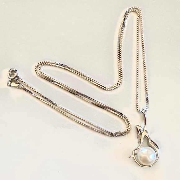 CASOTY 925 STERLING SILVER Mermaid with Freshwater Cultured Pearl Necklace - Picture 5 of 10